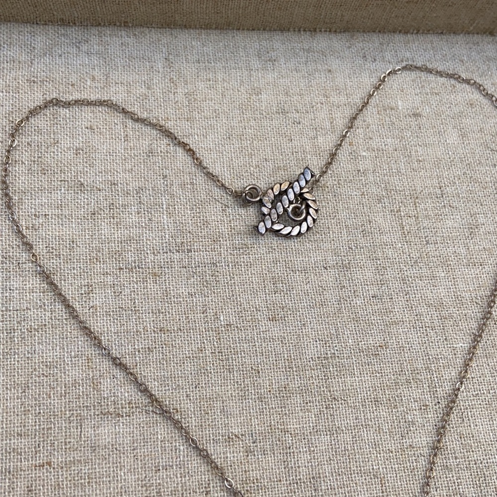 Shell Necklace - Picture 6 of 9